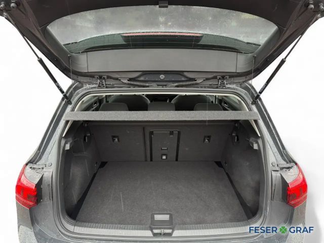 Volkswagen Golf 1.5 eTSI DSG Life