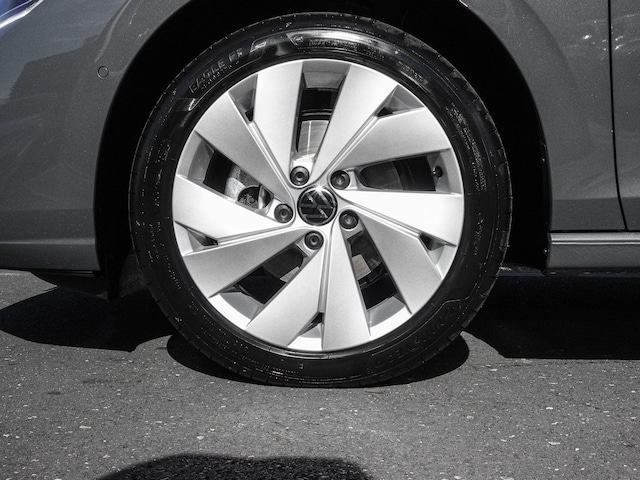 Volkswagen Golf 1.5 TSI