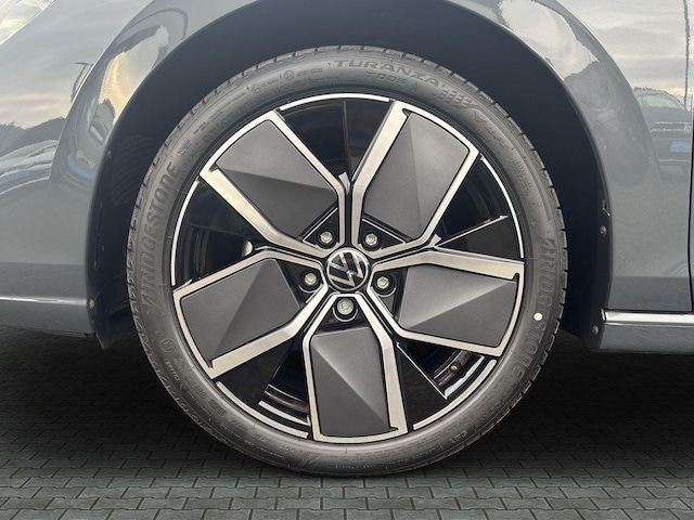 Volkswagen Golf 1.5 eTSI DSG Golf VIII Variant