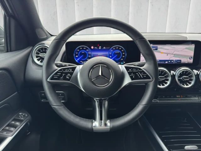 Mercedes-Benz EQB 350 4MATIC Progressive