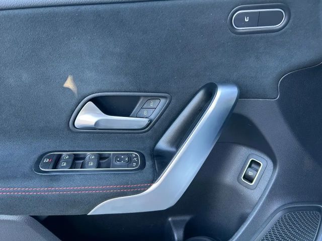 Mercedes-Benz A 200 AMG Line