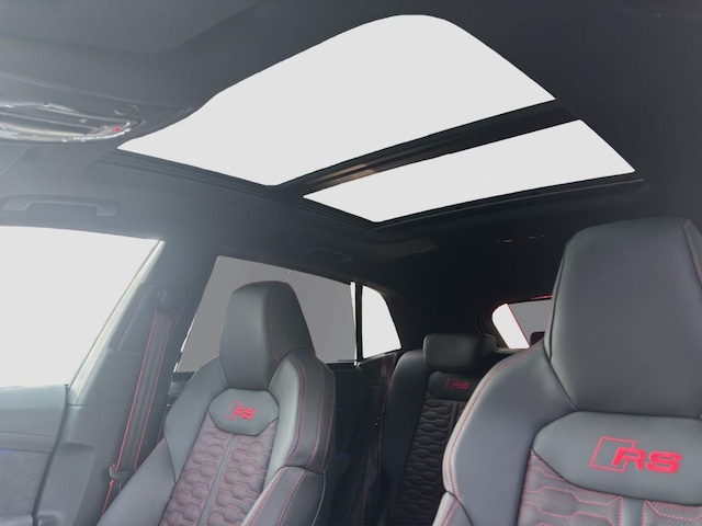 Audi RS Q8 Performance Quattro