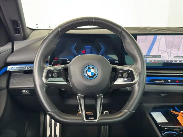 BMW i5 M-Sport Sedan eDrive40