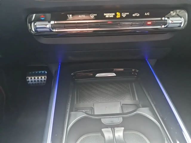 Mercedes-Benz GLA 180 AMG Line