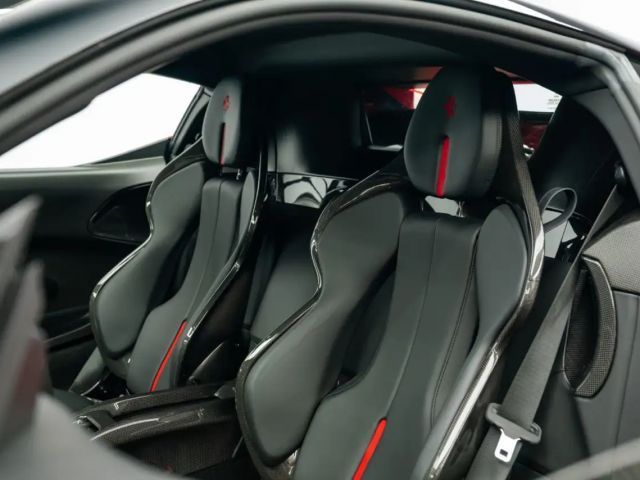 Ferrari SF90 Stradale