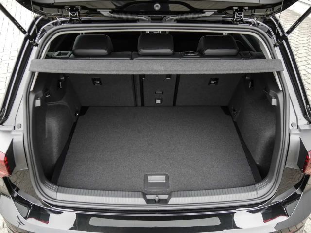 Volkswagen Golf 1.5 TSI Golf VIII