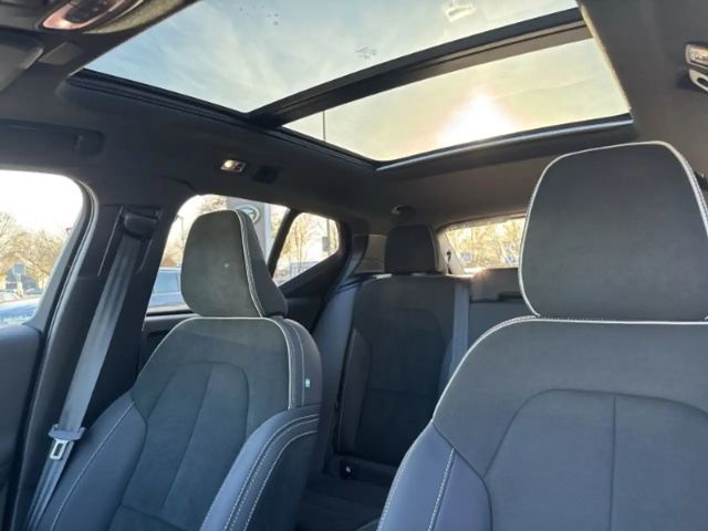 Volvo XC40 Dark T4 Ultimate