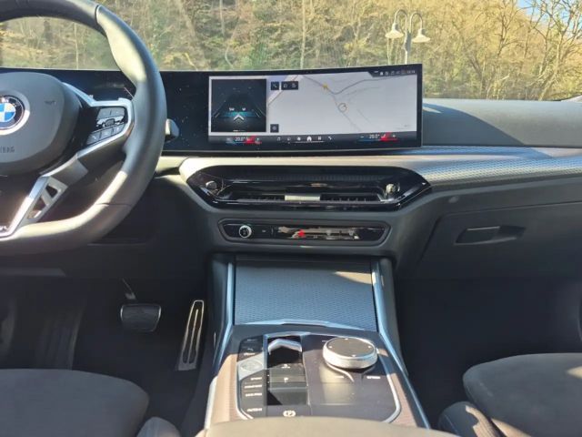 BMW 330 330i M-Sport Touring xDrive