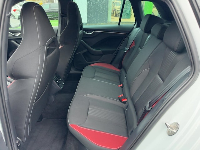 Skoda Kamiq APP+DAB+PANO+LED+PDC+KAMERA