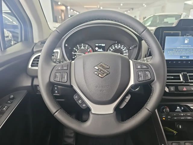 Suzuki S-Cross LED*BI-COLOR FELGEN*NAVI*FRONTKAMERA