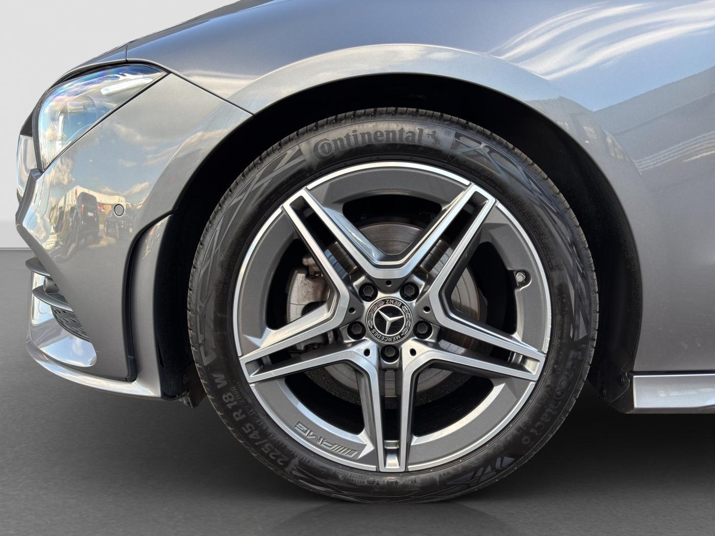 Mercedes-Benz CLA 200 4MATIC AMG Line