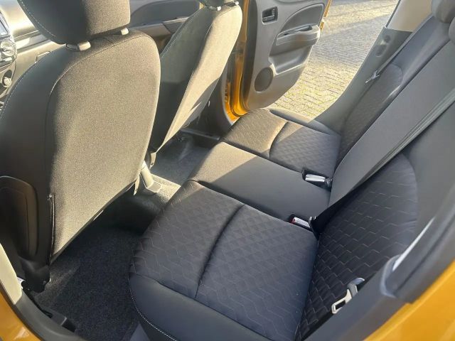 Mitsubishi Space Star Star