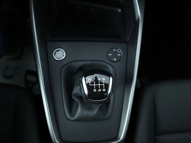 Audi A3 30 TFSI Sedan