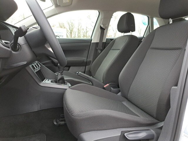 Volkswagen Polo Polo 1.0 APP PDC LED 3,99% GJ-REIF SHZ