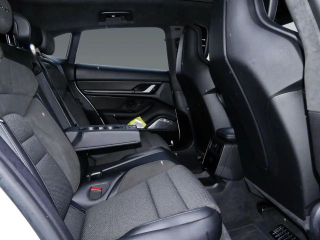 Porsche Taycan Cross Turismo S Turbo