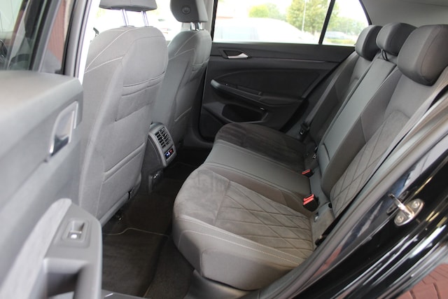 Volkswagen Golf 1.5 TSI Style