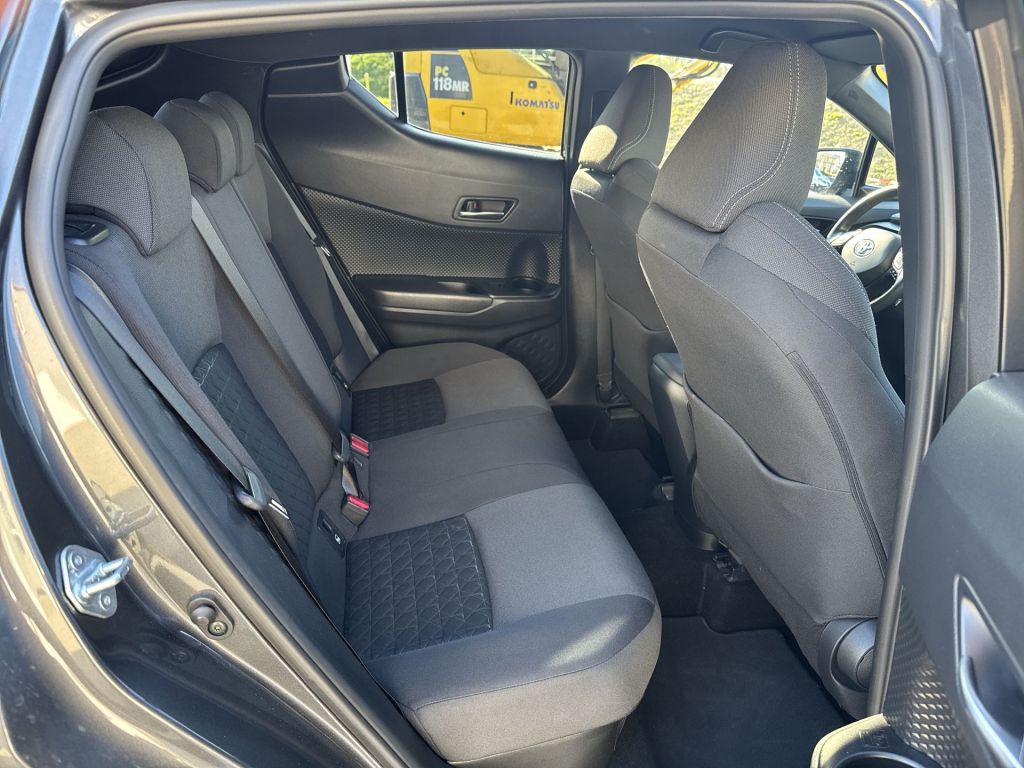 Toyota C-HR 5-deurs Plus