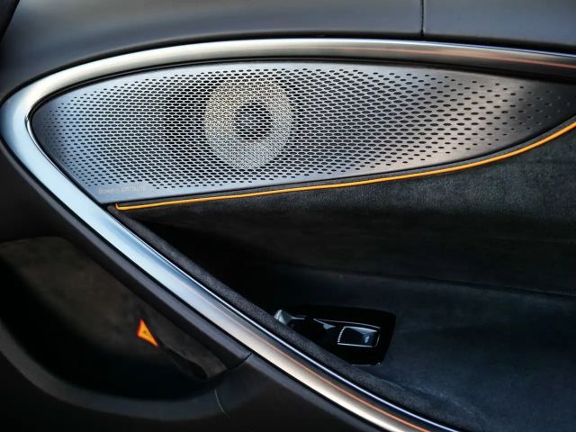 McLaren Artura Spider