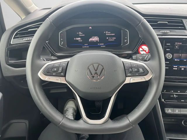Volkswagen Touran 1.5 TSI DSG R-Line