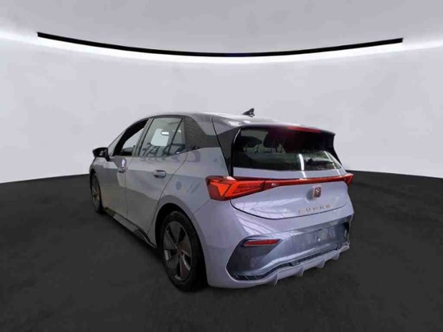 Cupra Born 62 kWh +LED +ACC +RKAM +NAVI +SHZ +18" +APP +