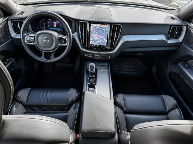 Volvo XC60 Dark Plus