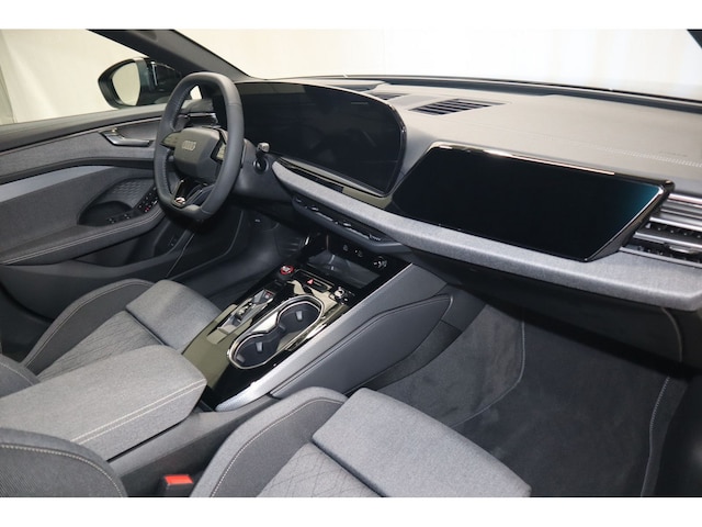 Audi A6 Avant Quattro S-Tronic