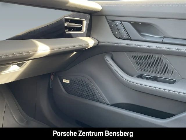 Porsche Taycan GTS Sport Turismo