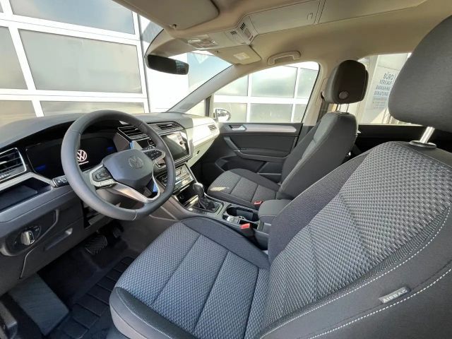 Volkswagen Touran 1.5 TSI DSG R-Line