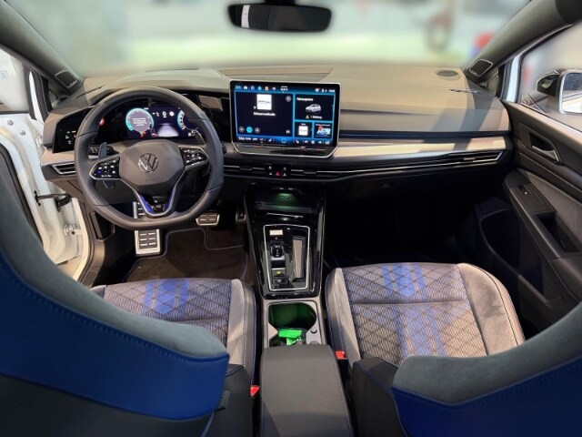 Volkswagen Golf 2.0 TSI Golf VIII IQ.Drive