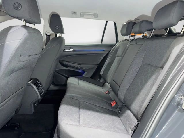 Volkswagen Golf 1.5 eTSI DSG Life Variant