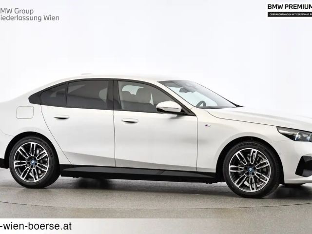 BMW 530 530e Sedan xDrive
