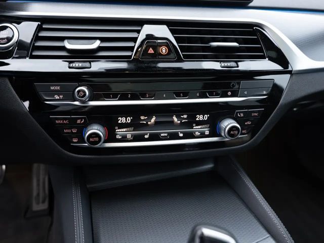 BMW 530 530e M-Sport Touring