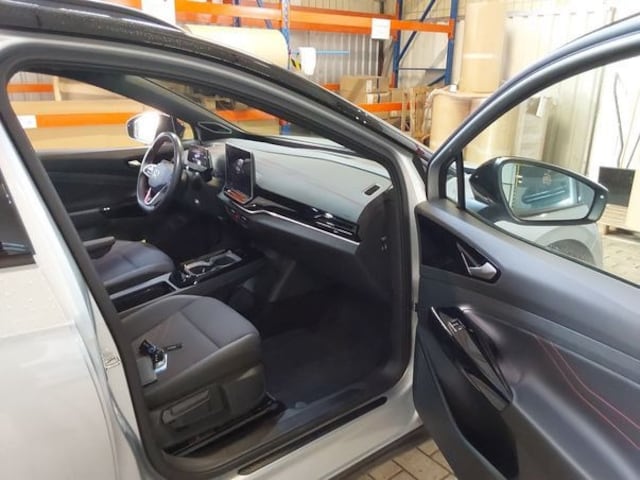 Volkswagen ID.4 340PS AHK.PANO.HEAD-UP.KAMERA.21 5JG