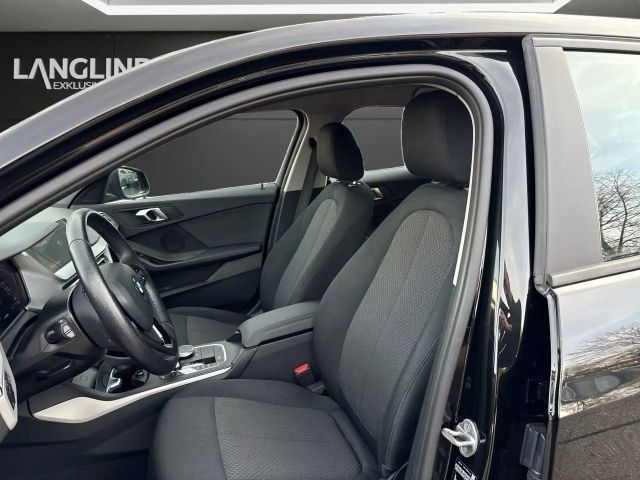 BMW 116 116d 5-deurs Advantage pakket Sedan