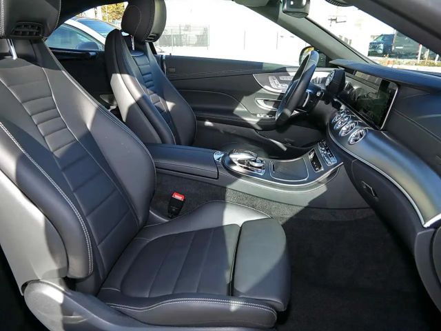 Mercedes-Benz E 300 AMG Line Cabriolet