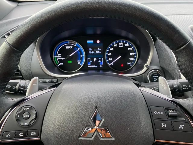 Mitsubishi Eclipse Cross 4WD PHEV