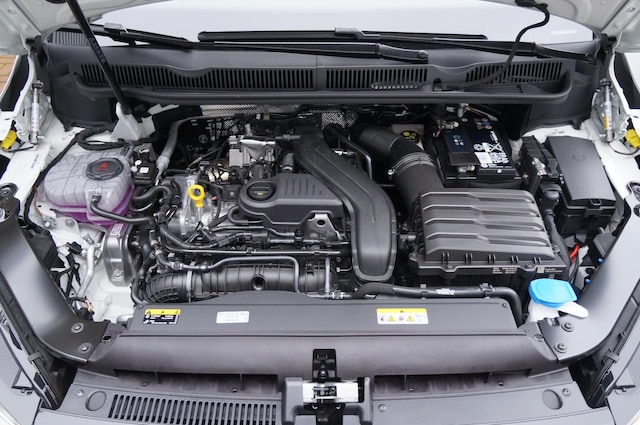 Volkswagen Touran 1.5 TSI DSG R-Line