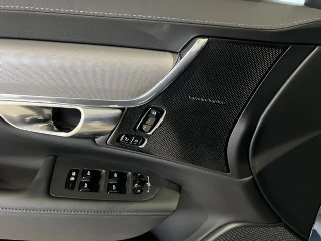 Volvo V90 AWD Dark Recharge T8 Ultra