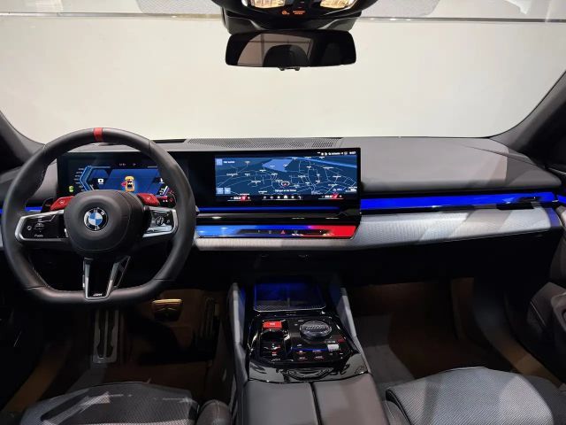 BMW M5 Touring |Sonderlackierung |Sitzbelüftung |Bowers&W