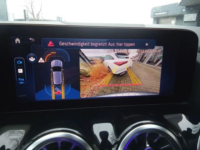 Mercedes-Benz GLA 180 AMG Line