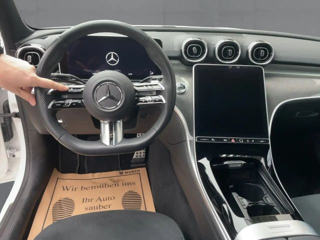 Mercedes-Benz C 200 4MATIC Sedan