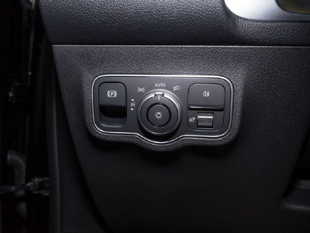 Mercedes-Benz GLB 200 GLB 200 d