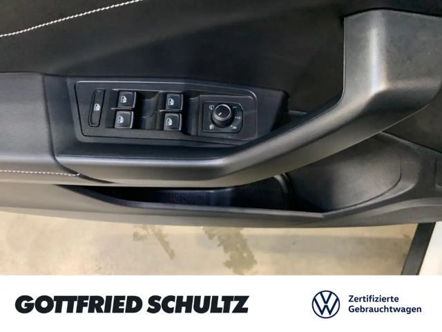 Volkswagen T-Roc GOAL TSI NAVI SITZHEIZUNG EINPARKHILFE LED