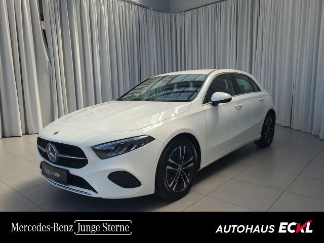 Mercedes-Benz A 180 Hatchback Progressive