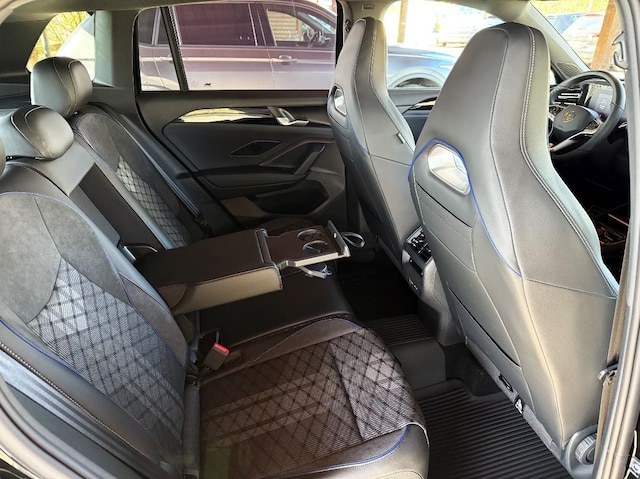 Volkswagen Tiguan Tiguan 2,0   R-L  DT142 TDID7A