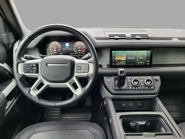 Land Rover Defender 110 D300 Dynamic SE