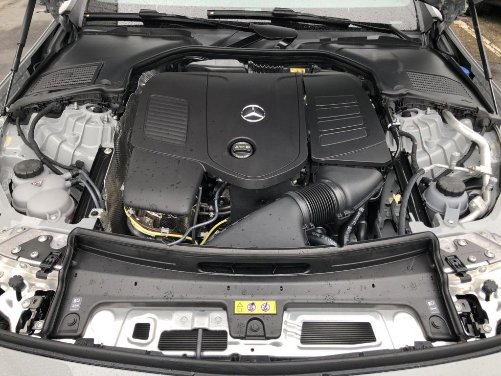 Mercedes-Benz CLE 300 4MATIC AMG Line