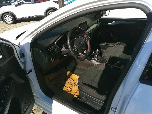 Ford Focus EcoBoost ST Line Style