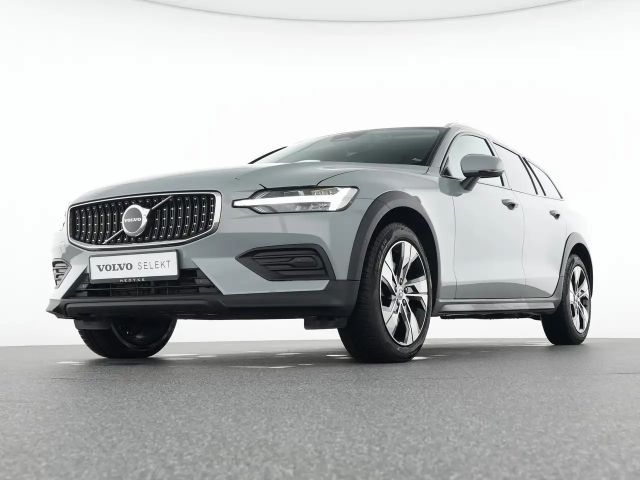 Volvo V60 AWD Plus