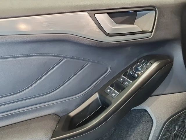 Ford Focus EcoBoost Titanium